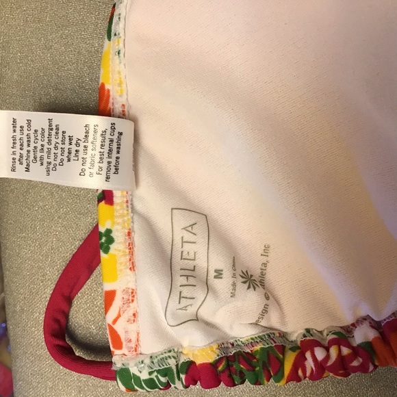 Athleta Bikini Top Triangle Burgandy Multi Floral - Picture 7 of 7
